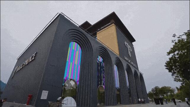 展商資訊 || “岳中數字科技”用機械舞美破解電光動力形態