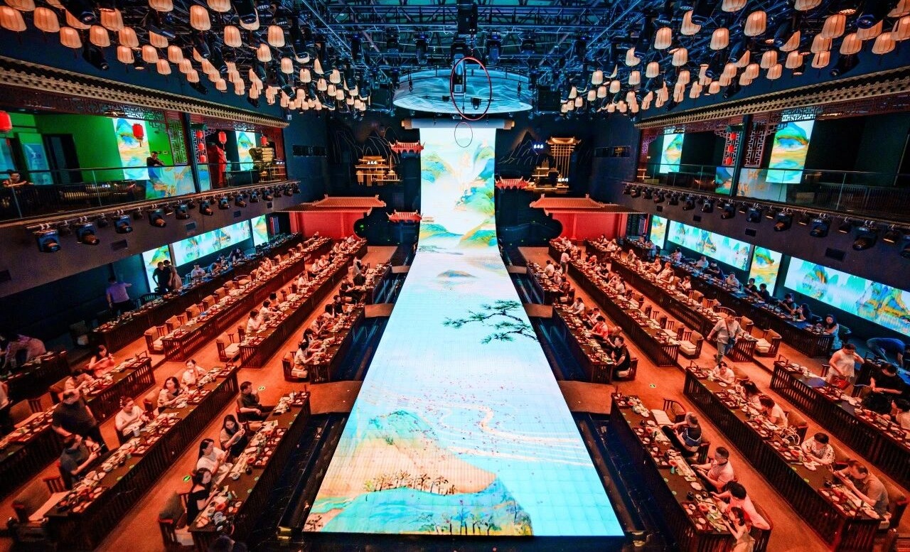 LED 智顯 × 聲光視訊 × 廣告標識全鏈聯動，共創國風文旅新玩法